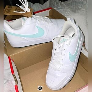 Nike Court Shoes Womens Size 8.5/7Y